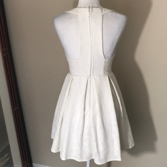 Lulu’s White Ivory Lace High Neck Skater Dress - Picture 4 of 8